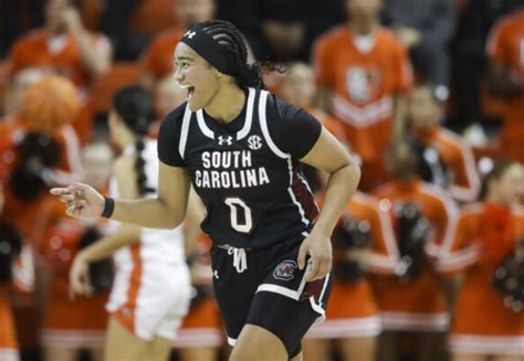 South Carolina stays unanimous No. 1 in women’s AP Top 25. West Virginia in, Washington out